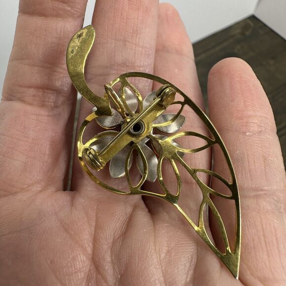 4 Vintage Gold Tone Flower Leaf Brooch Pins Metal Faux Pearls Rhinestone Estate - Picture 7 of 14